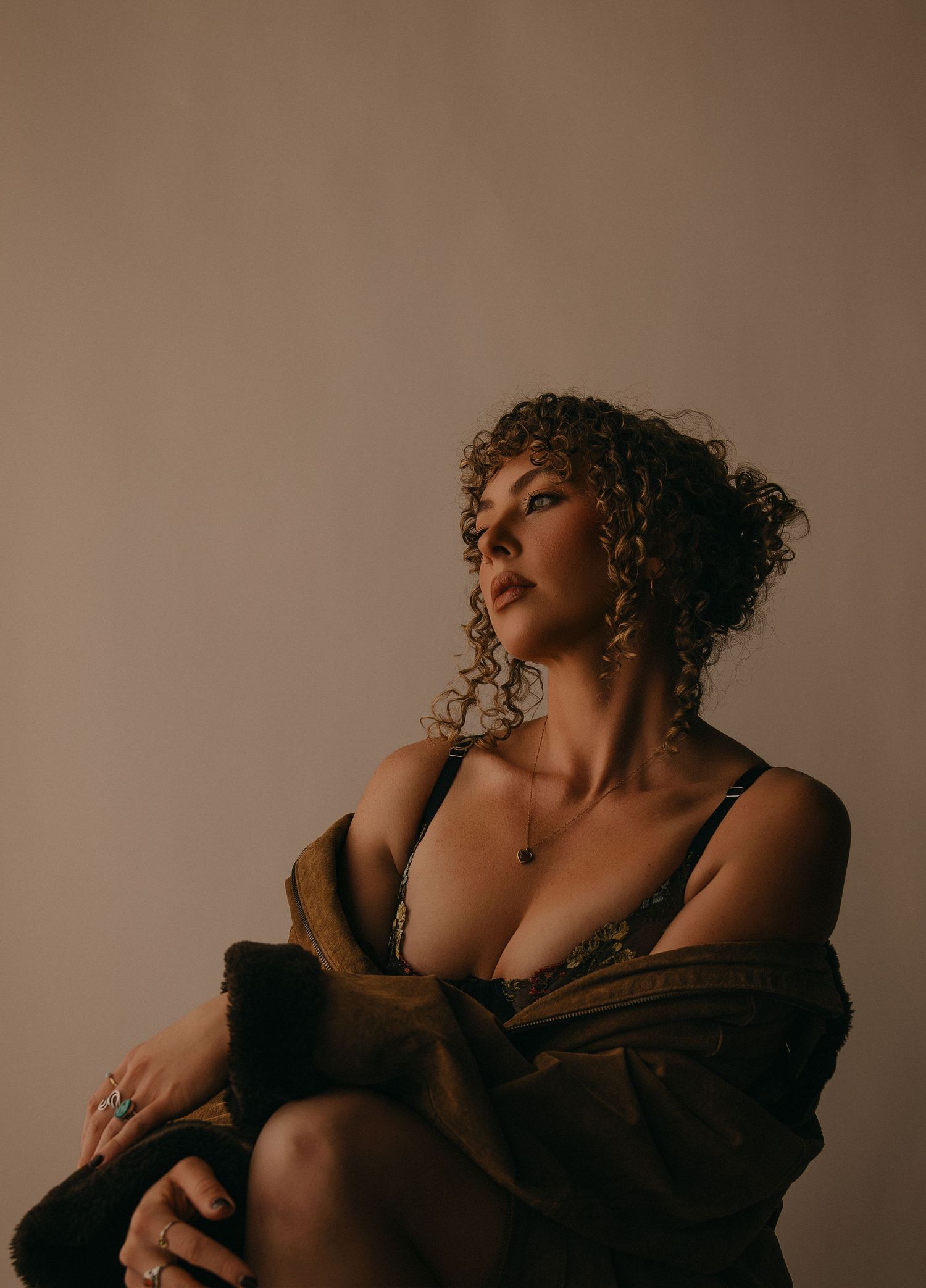 Boudoir photographer, southern idaho boudoir photoshoot, sun valley boudoir studio