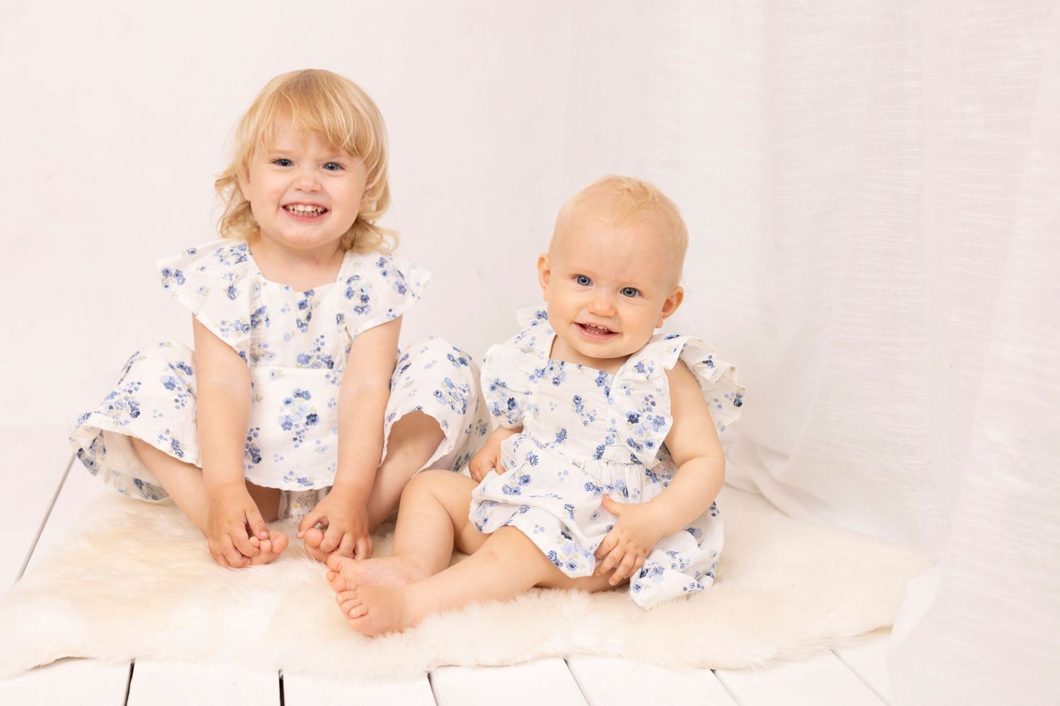 fotograf Värmland Kristinehamn bröllopsfotograf nyföddfotografering gravidfotografering familjefotografering studiofotografering körkort