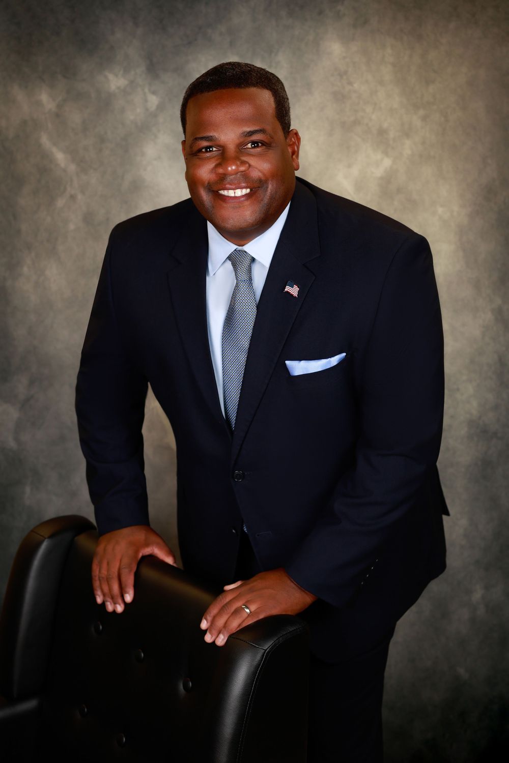 fun business headshot photographer in jackson ga
