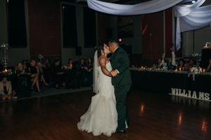 Michigan Wedding Photographer | Creative Art By Bree