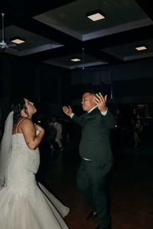 Michigan Wedding Photographer | Creative Art By Bree