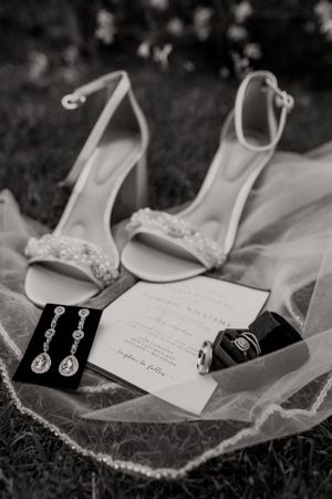 Michigan Wedding Photographer | Creative Art By Bree