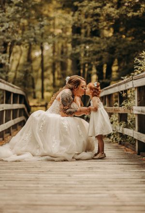 Michigan Wedding Photographer | Creative Art By Bree LLC
