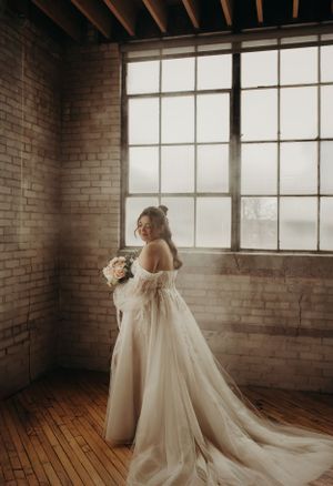 Michigan Wedding Photographer | Creative Art By Bree