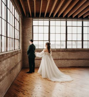 Michigan Wedding Photographer | Creative Art By Bree
