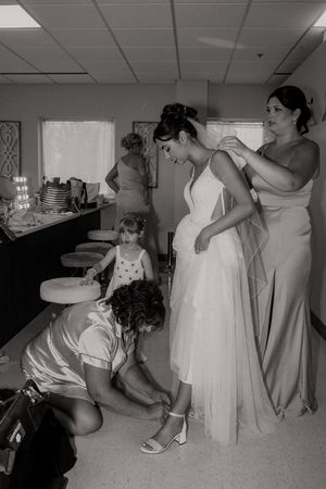 Michigan Wedding Photographer | Creative Art By Bree