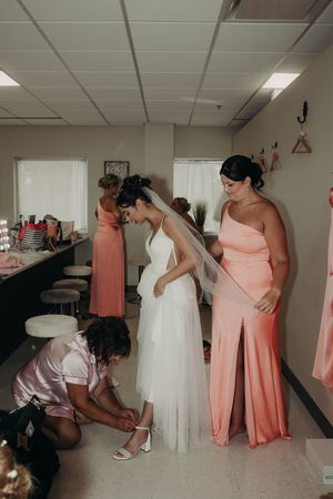 Michigan Wedding Photographer | Creative Art By Bree