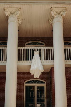 Michigan Wedding Photographer | Creative Art By Bree
