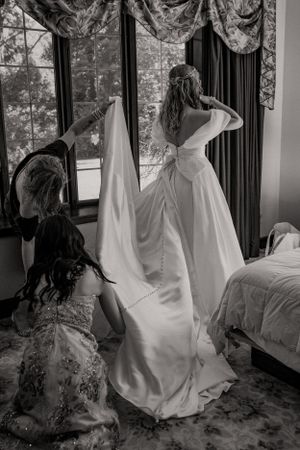 Michigan Wedding Photographer | Creative Art By Bree