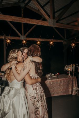 Michigan Wedding Photographer | Creative Art By Bree