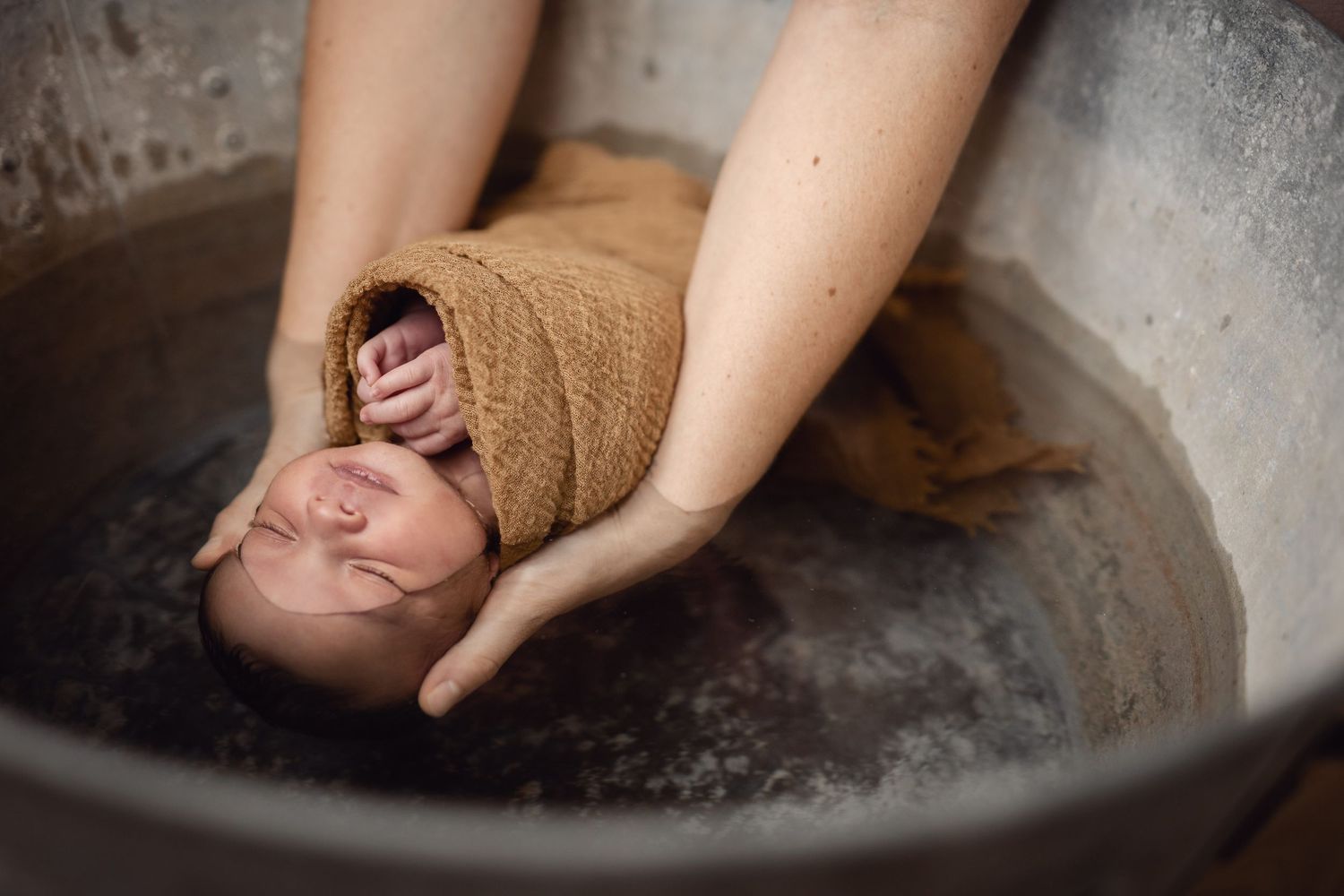 bain enveloppé par celine.s photography lyon