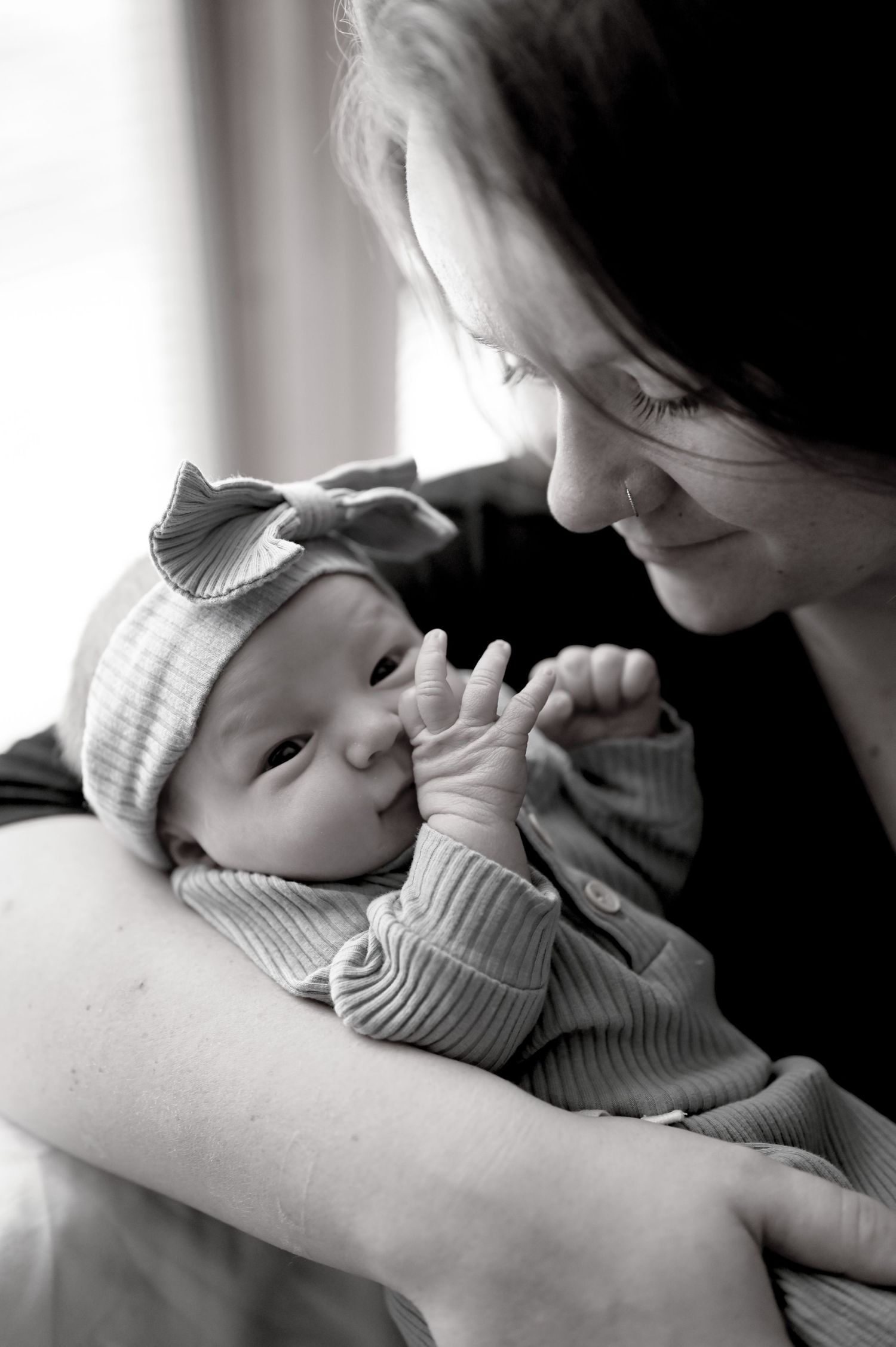Newborn photography feeds my heart and soul. These are raw, unposed, authentic moments.