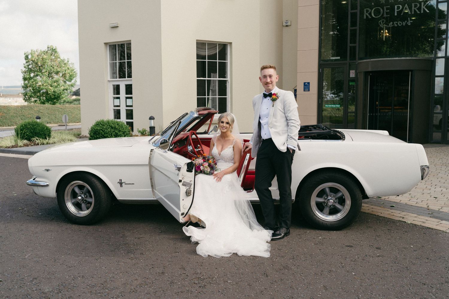 Elegant wedding photos at Roe Park Resort Limavady
