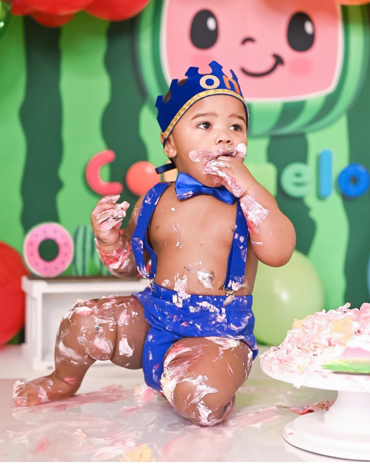 Cake Smash Theme "cocomelon"