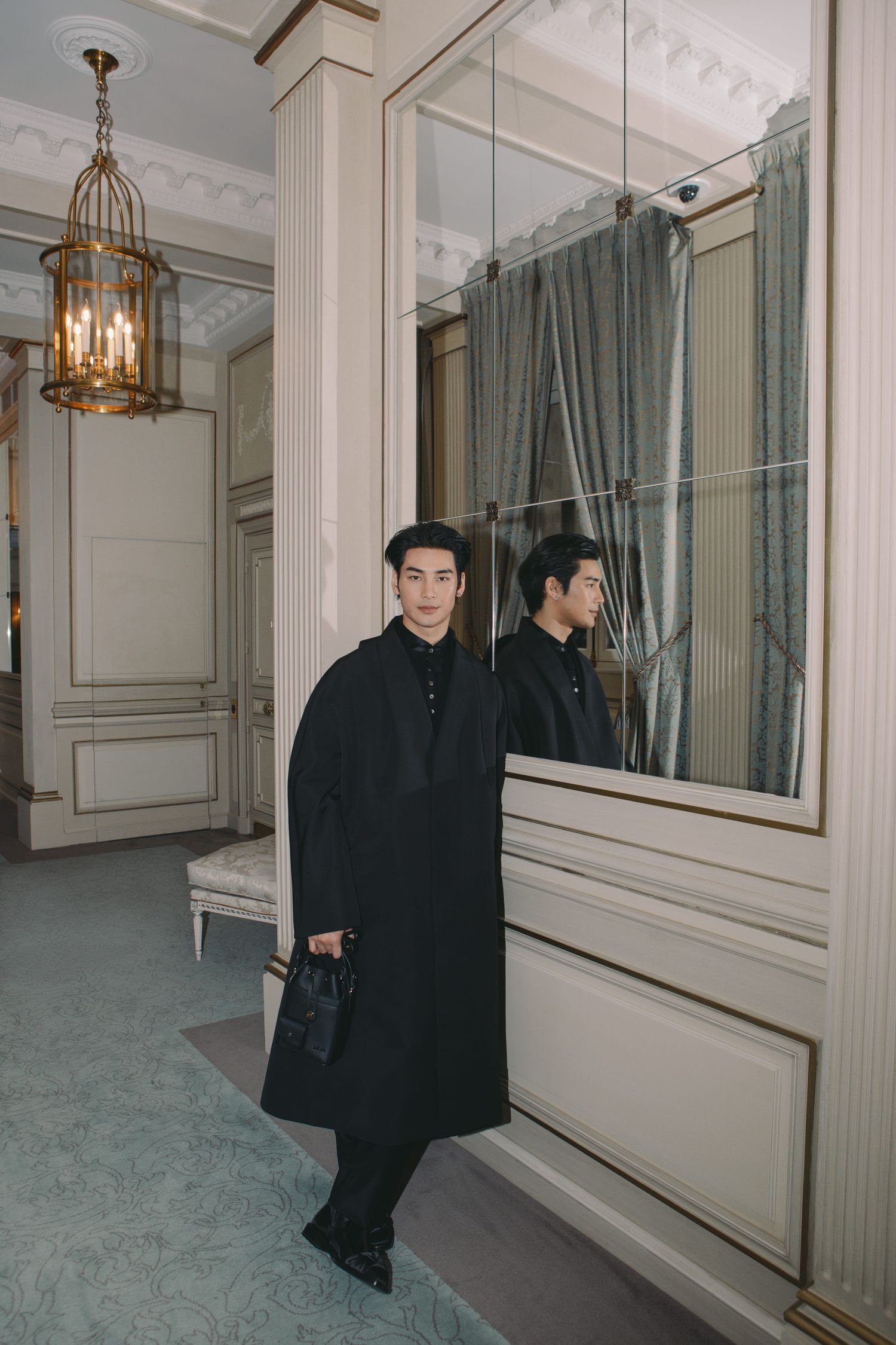 IL Photography Apo Nattawin Dior Mirror