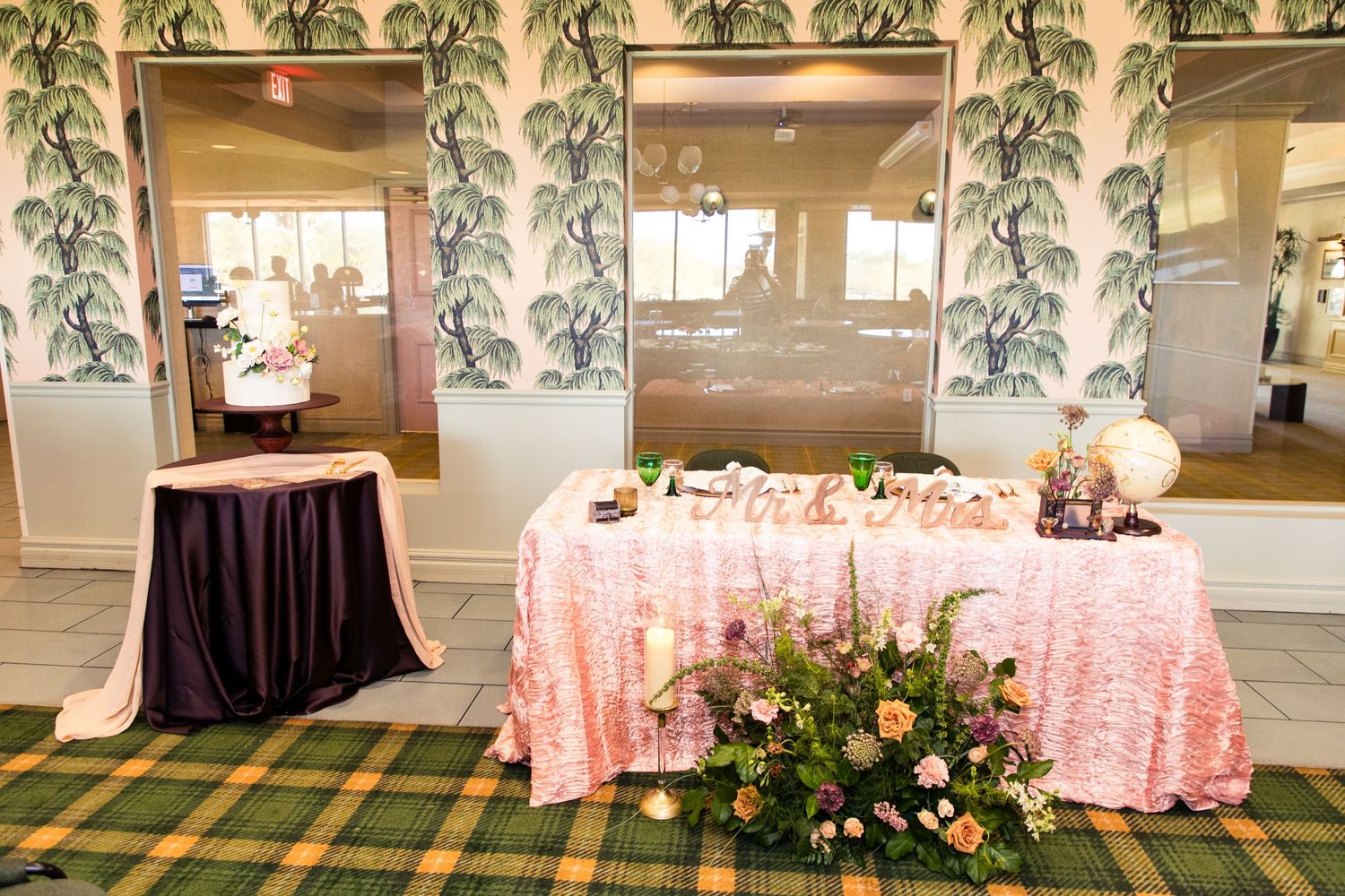 editorial style wedding photography on a golf course in Tampa, Dunedin, Clearwater, St Pete, Naples, West Palm, Florida, and Scotland