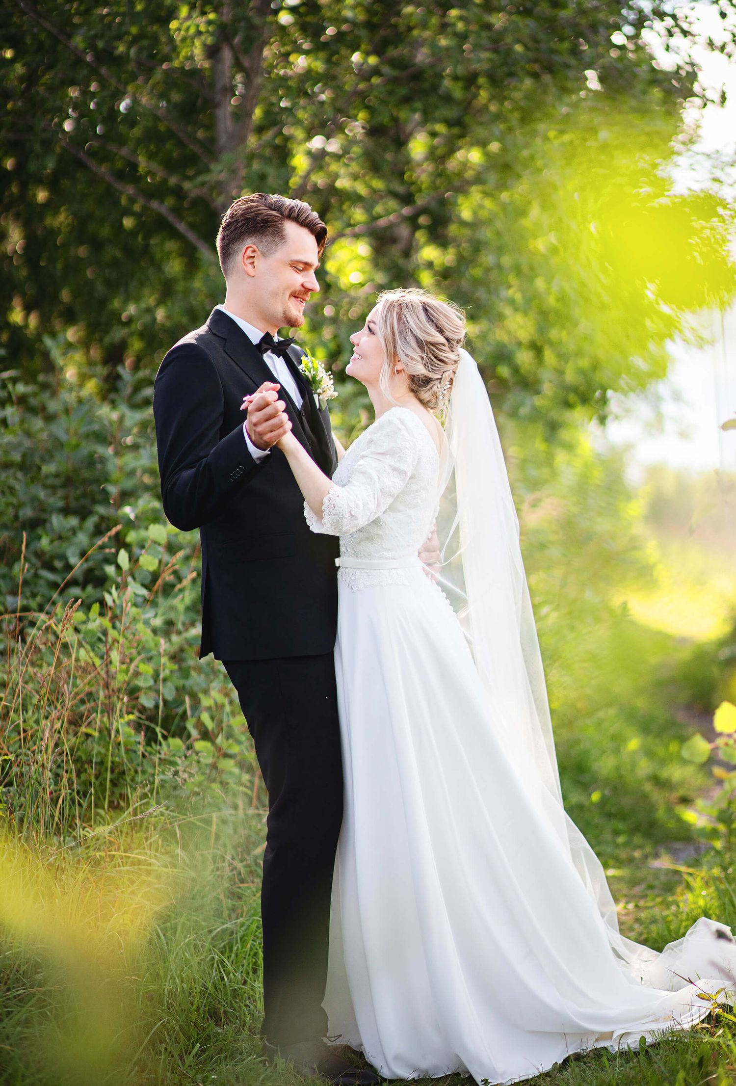 Bröllopsfotograf Sundsvall. Bröllopsfotograf Härnösand. Bröllopsfotograf kramfors.  Bröllopsfotograf Timrå. Lantligt bröllop.