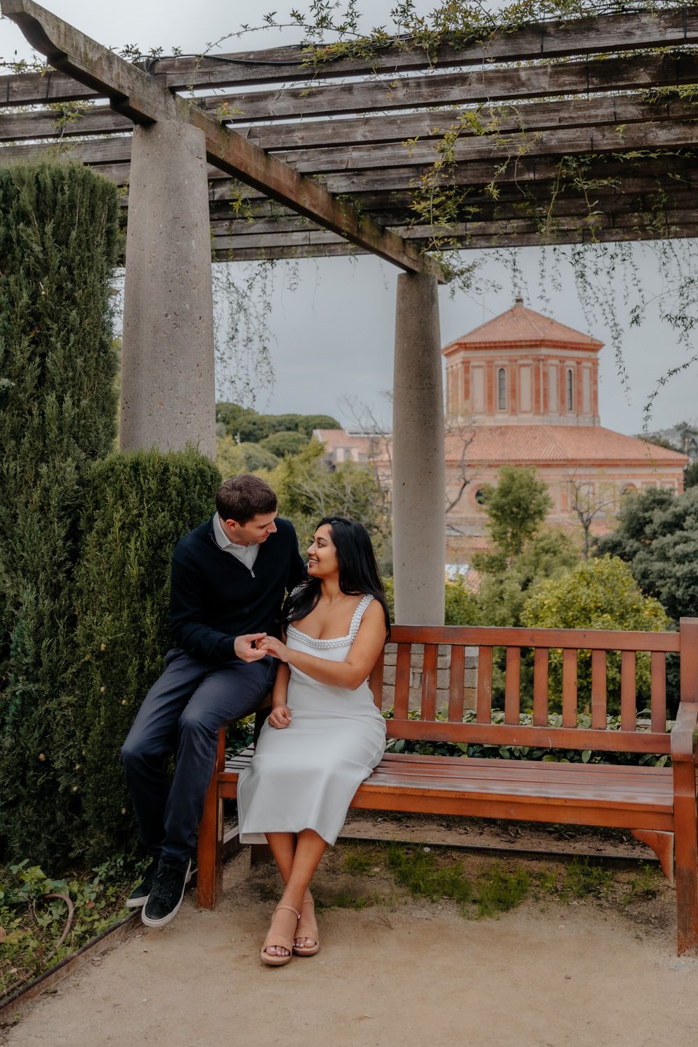 Autumn sunset backlight kiss Montjuïc Barcelona proposal photographer BarcelonaLoversPH