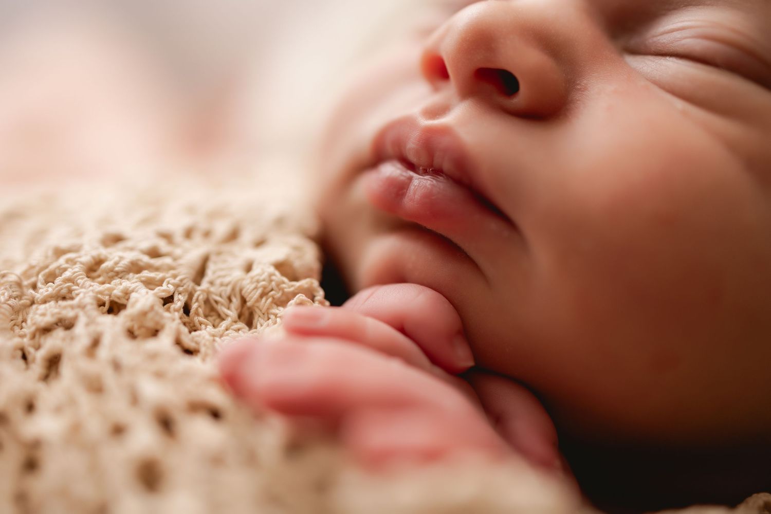 newborn lip details shots by Urso photography