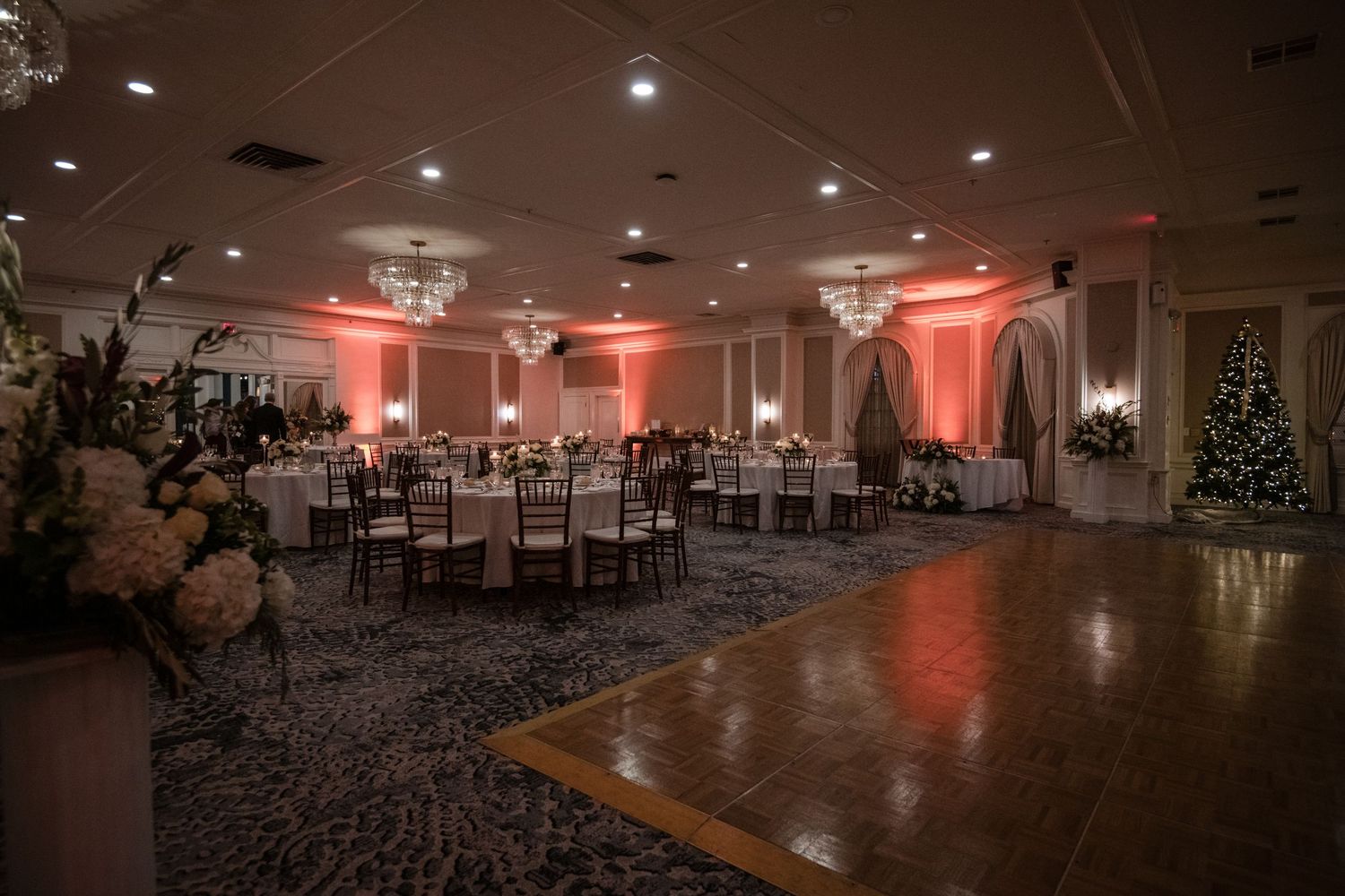 Hotel Viking Wedding details winter wedding Newport Rhode Island