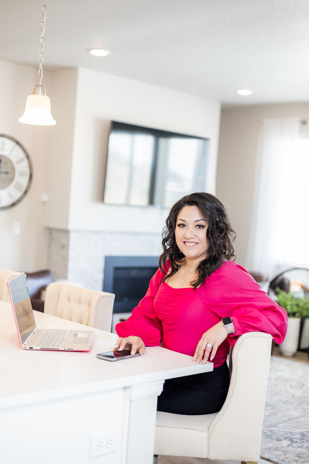 Loan leander business branding photoshoot located in Greeley Colorado. Headshots and busninesses
