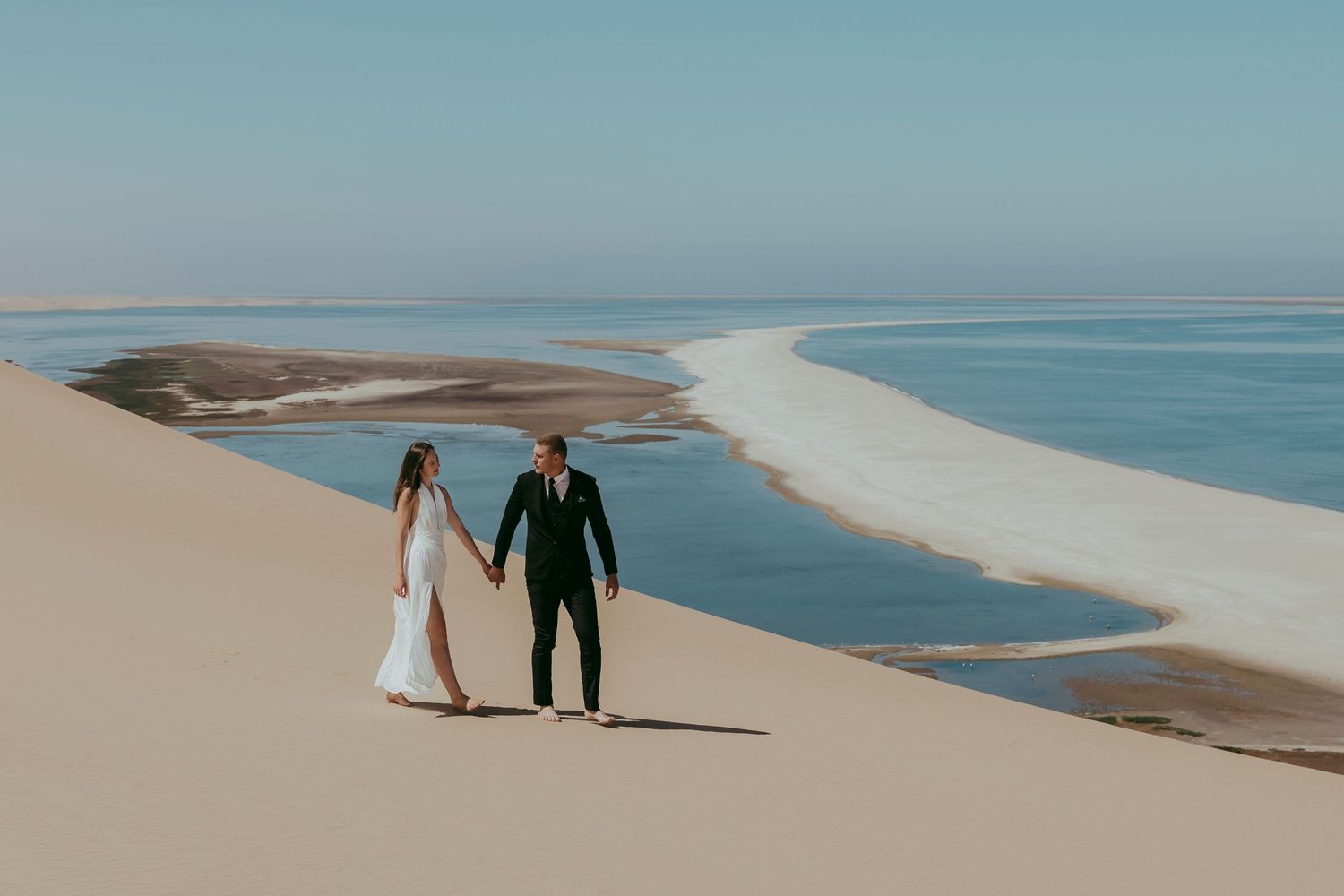 Couple at granite hill for photoshoot