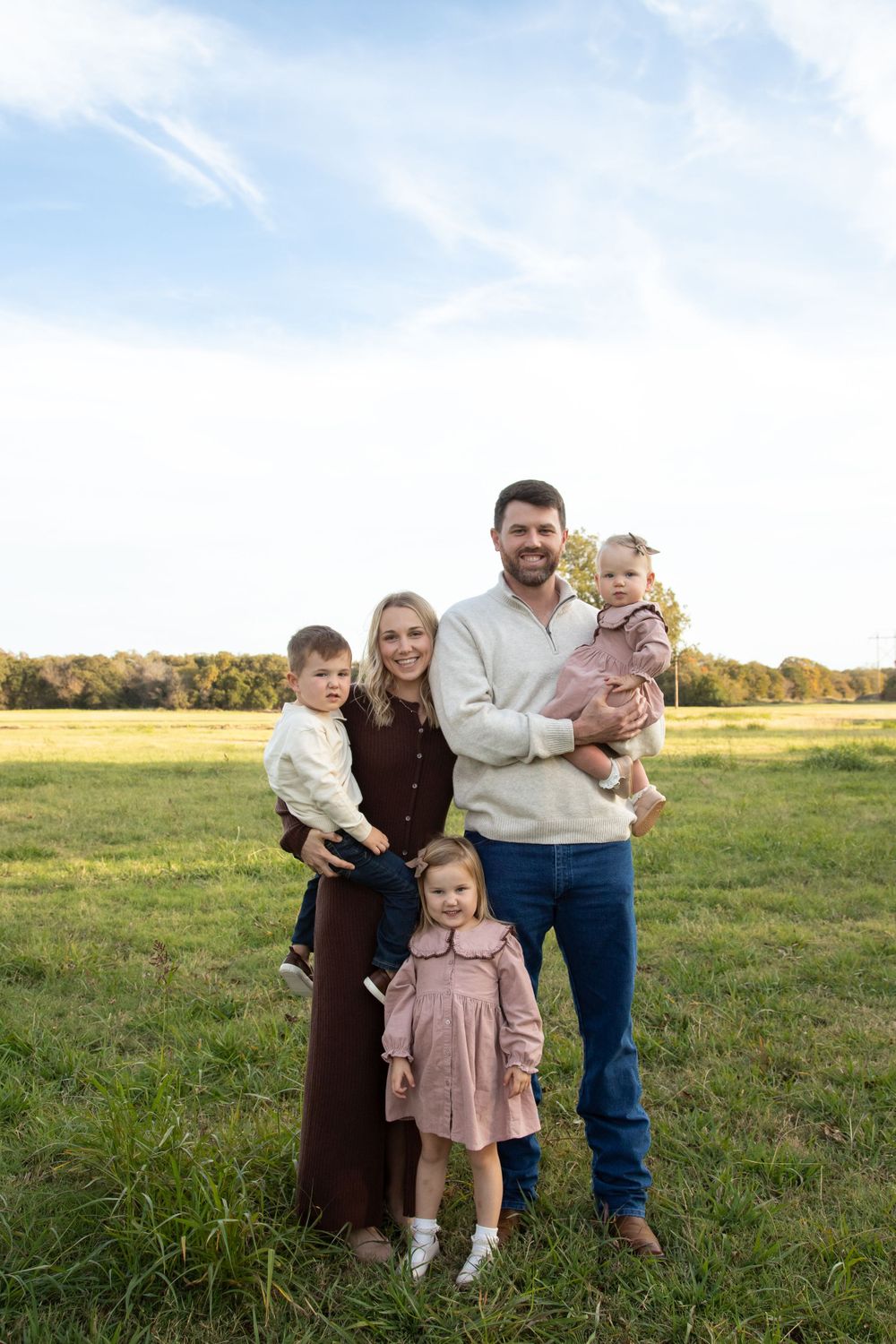family in field in stephenville tx, Stephenville Family Photographer, Stephenville Maternity Photos, Stephenville Texas Photographer