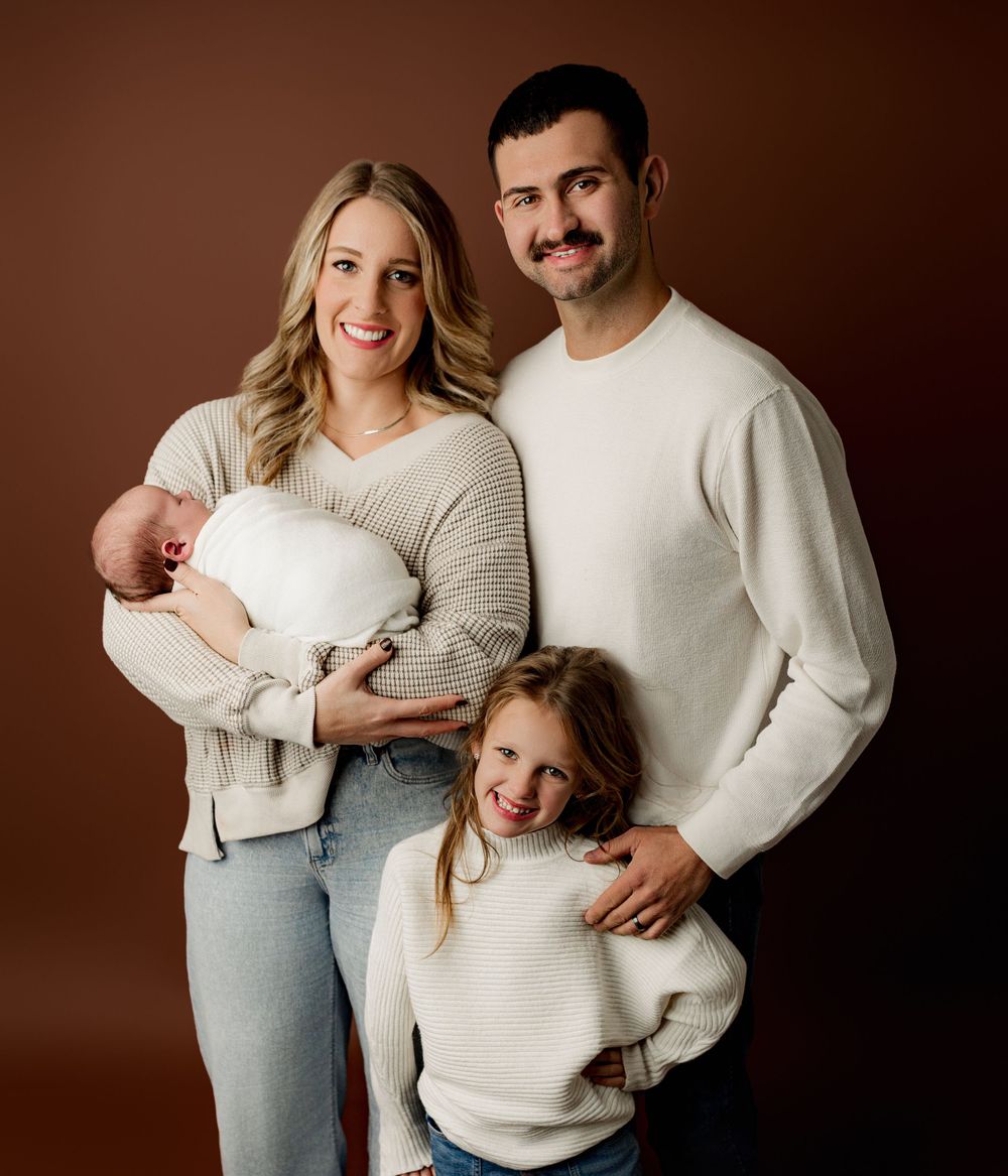 Family Photography | Newborn Photoshoot | Milestone Photographer | Southern Ohio | Northern Kentucky