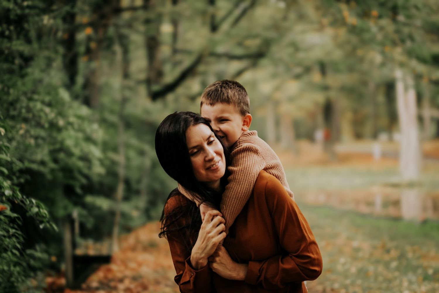 A heartwarming embrace between mom and son in a rustic autumn forest setting.
Sidney Ohio
Photographer 
Tawawa Park