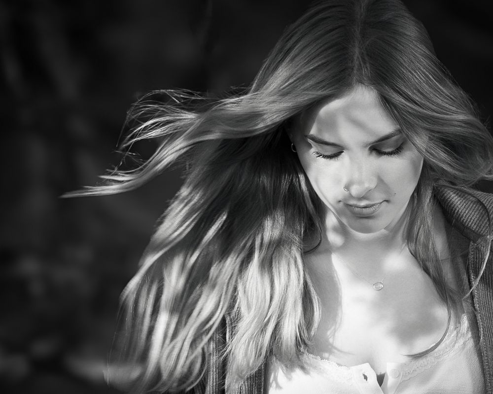 Kansas City senior portrait session natural setting by Jen Welker Photographer