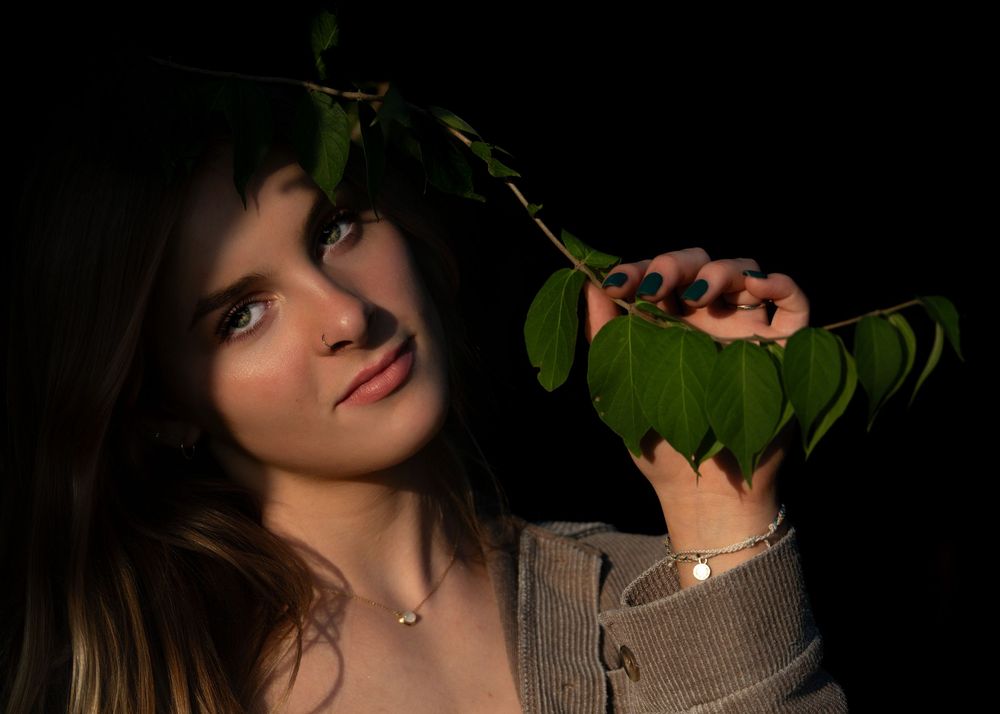 Kansas City senior portrait session natural setting by Jen Welker Photographer