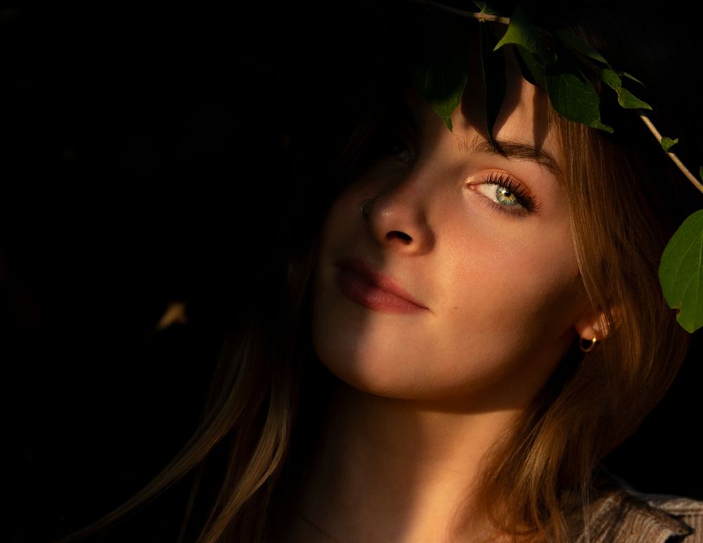 Kansas City senior portrait session natural setting by Jen Welker Photographer