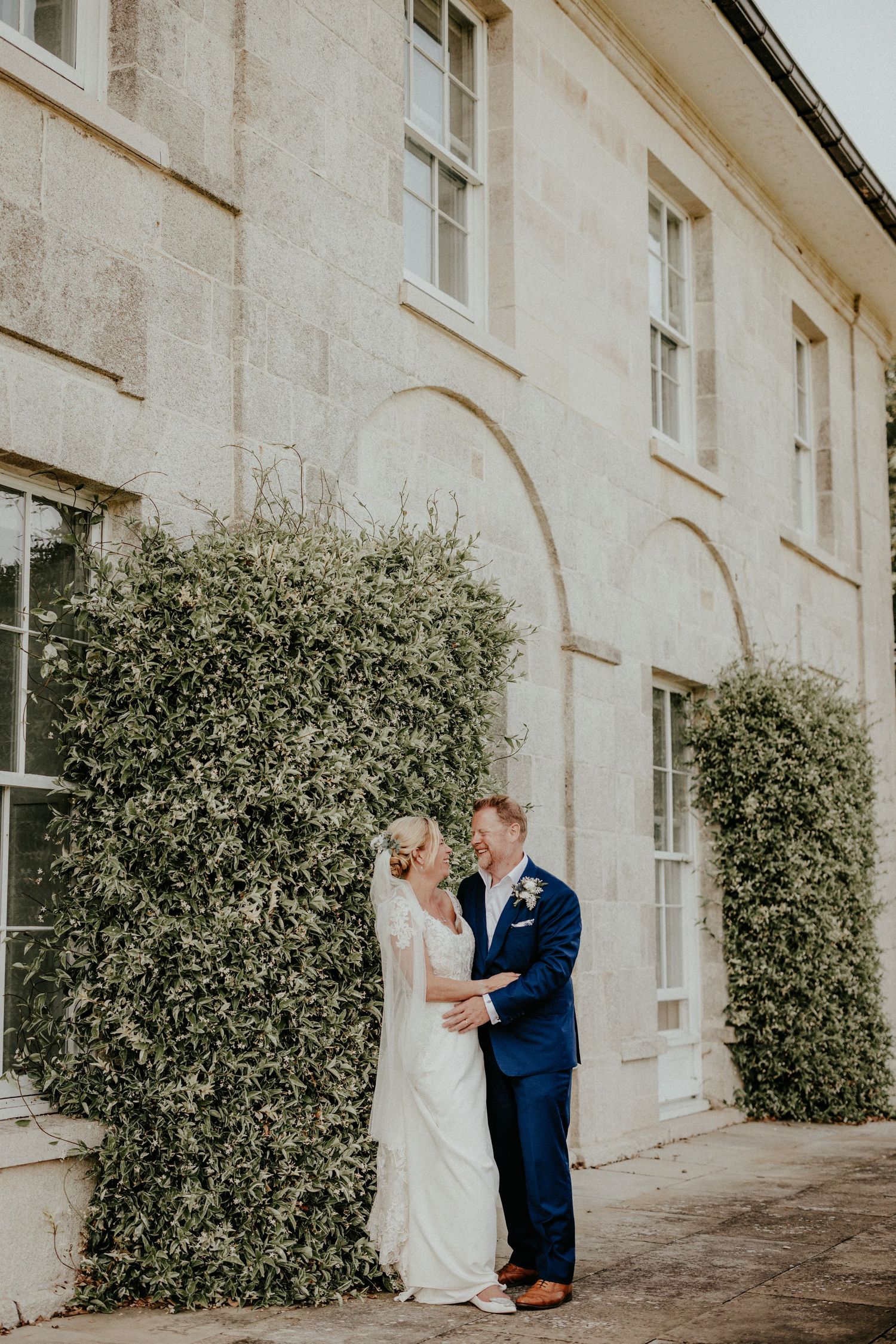 Cornwall and Devon wedding & Elopement photography by Olivia Rossi Photography - Creative wedding photography - Caerhays estate Weddings
