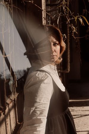 Ritratto ambientato a Cogliate – Dreaming. Ritratti intimi e ispirati, tra luce e atmosfera. Un’esperienza visiva autentica, la tua luce