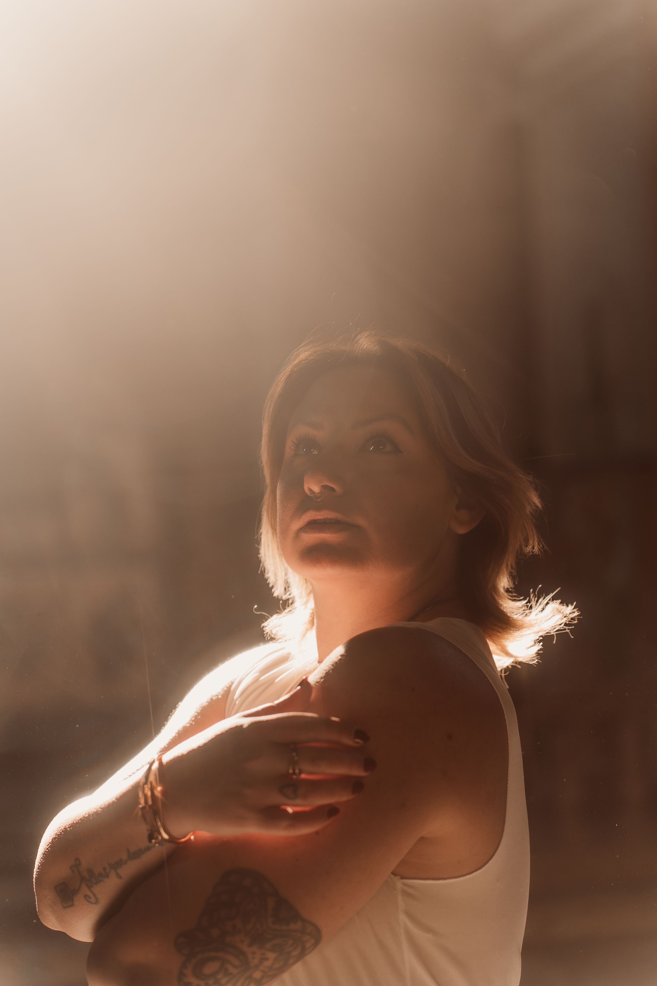Ritratto ambientato a Cogliate – Dreaming. Ritratti intimi e ispirati, tra luce e atmosfera. Un’esperienza visiva autentica, la tua luce
