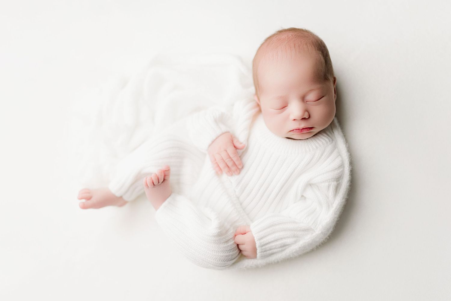 Traveling Newborn Photographer in Fort Wayne Indiana