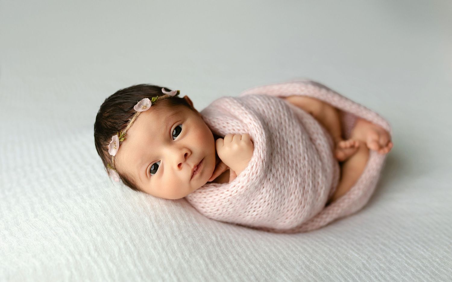 Wide awake newborn girl. Greenville newborn photographer, Easley newborn photographer, Upstate newborn photographer, Greenville newborn