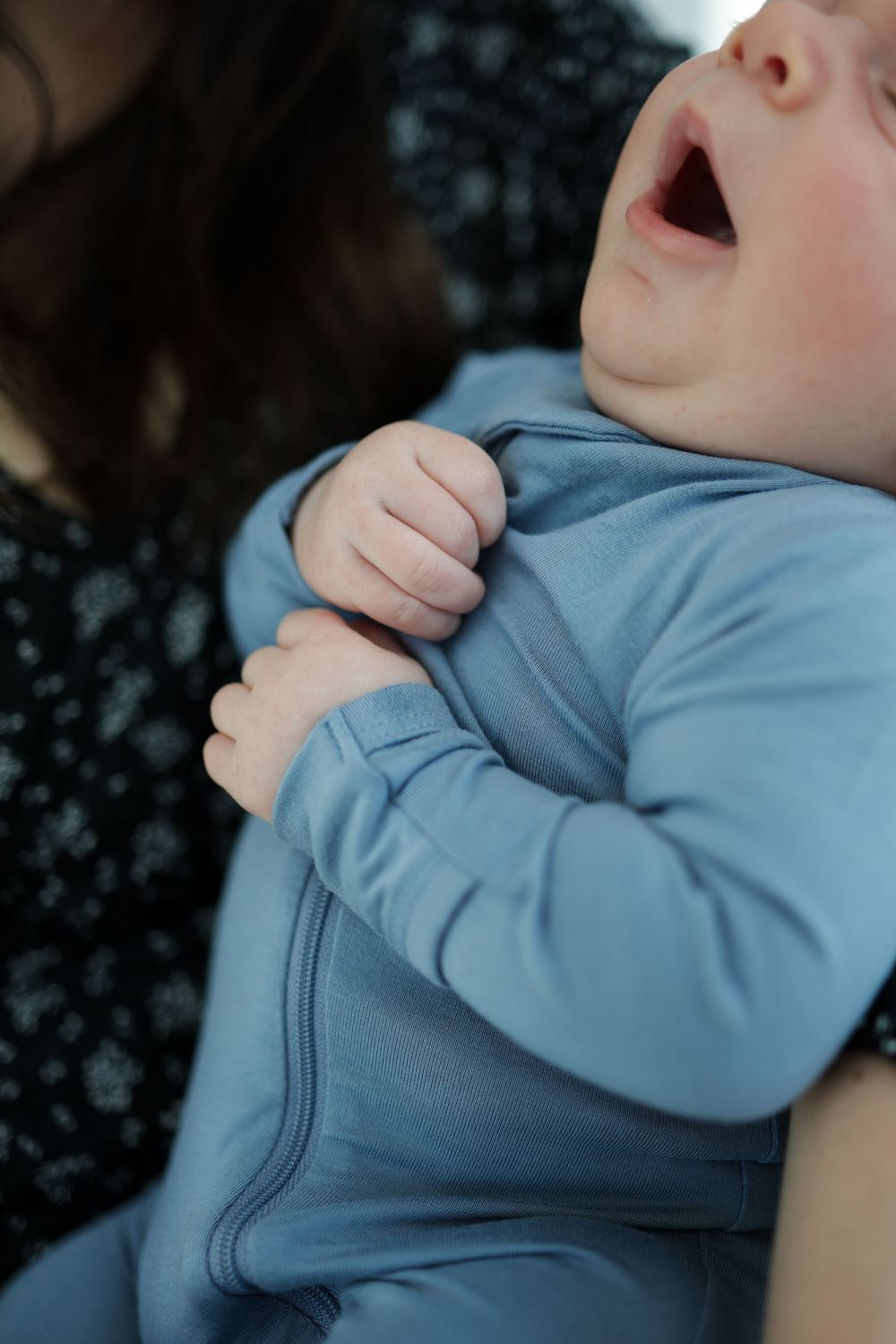 Daisy Greer Photography, Virginia Beach family photographer, Virginia Beach newborn photographer, cozy at home newborn family session