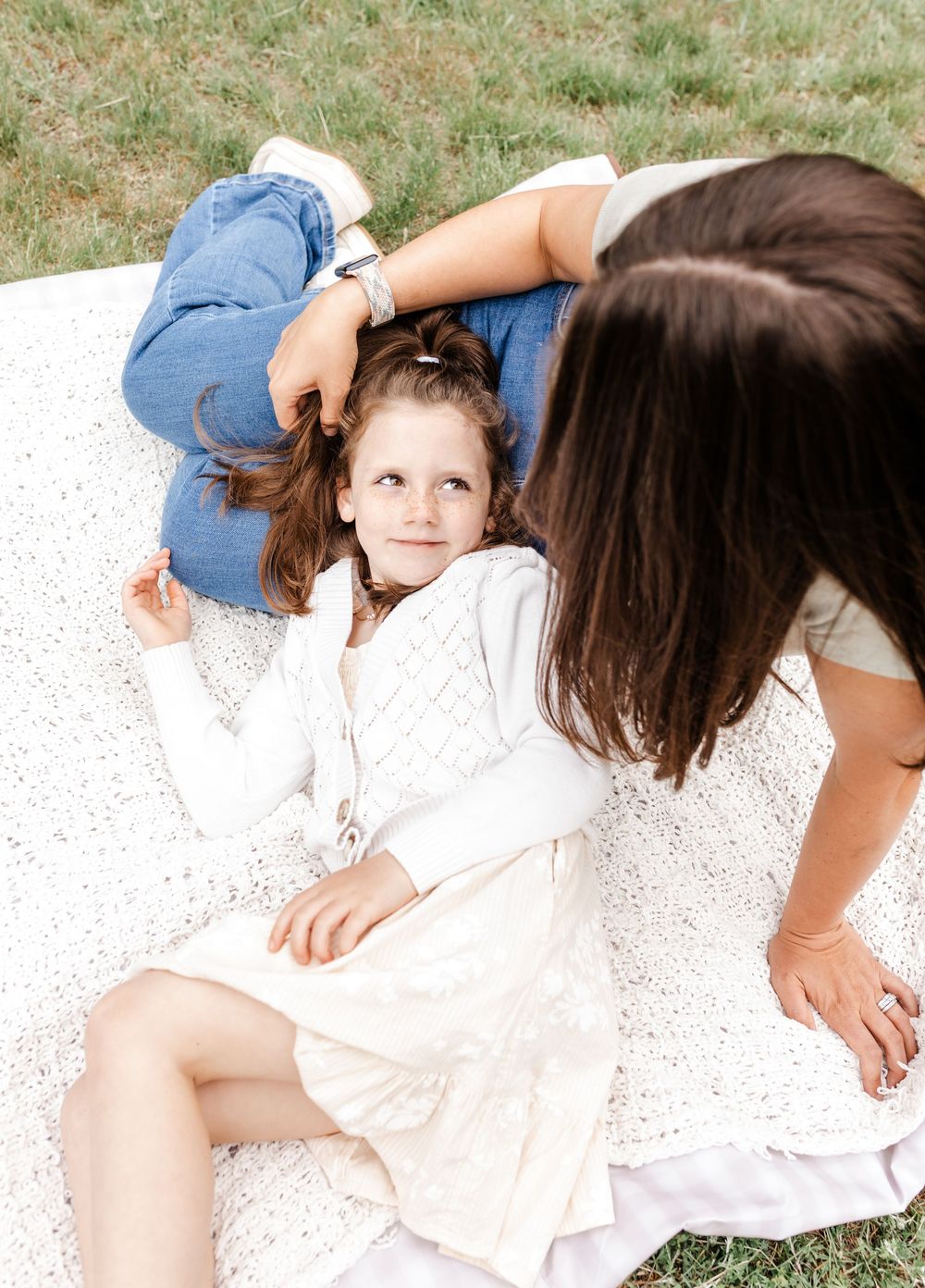 candid mother daughter session