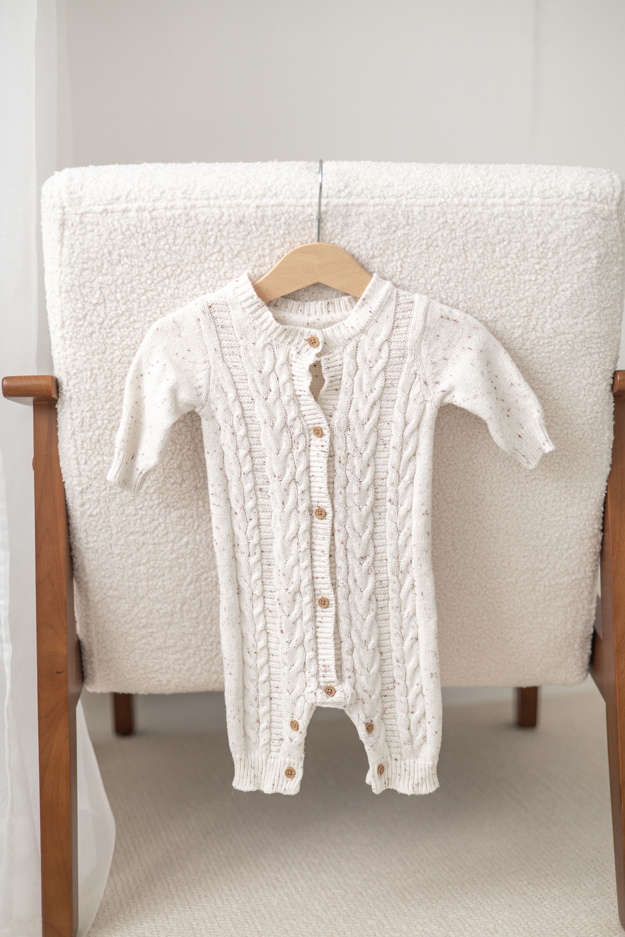 Knitted baby outfit for newborn photography Nottingham cosy studio style