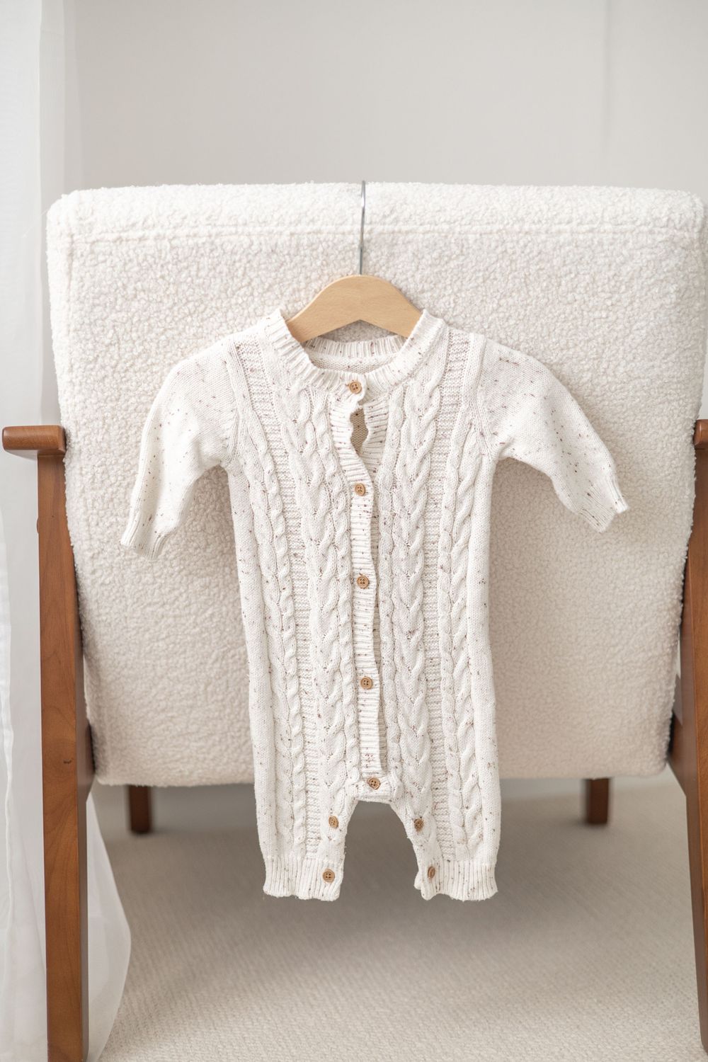 Knitted baby outfit for newborn photography Nottingham cosy studio style