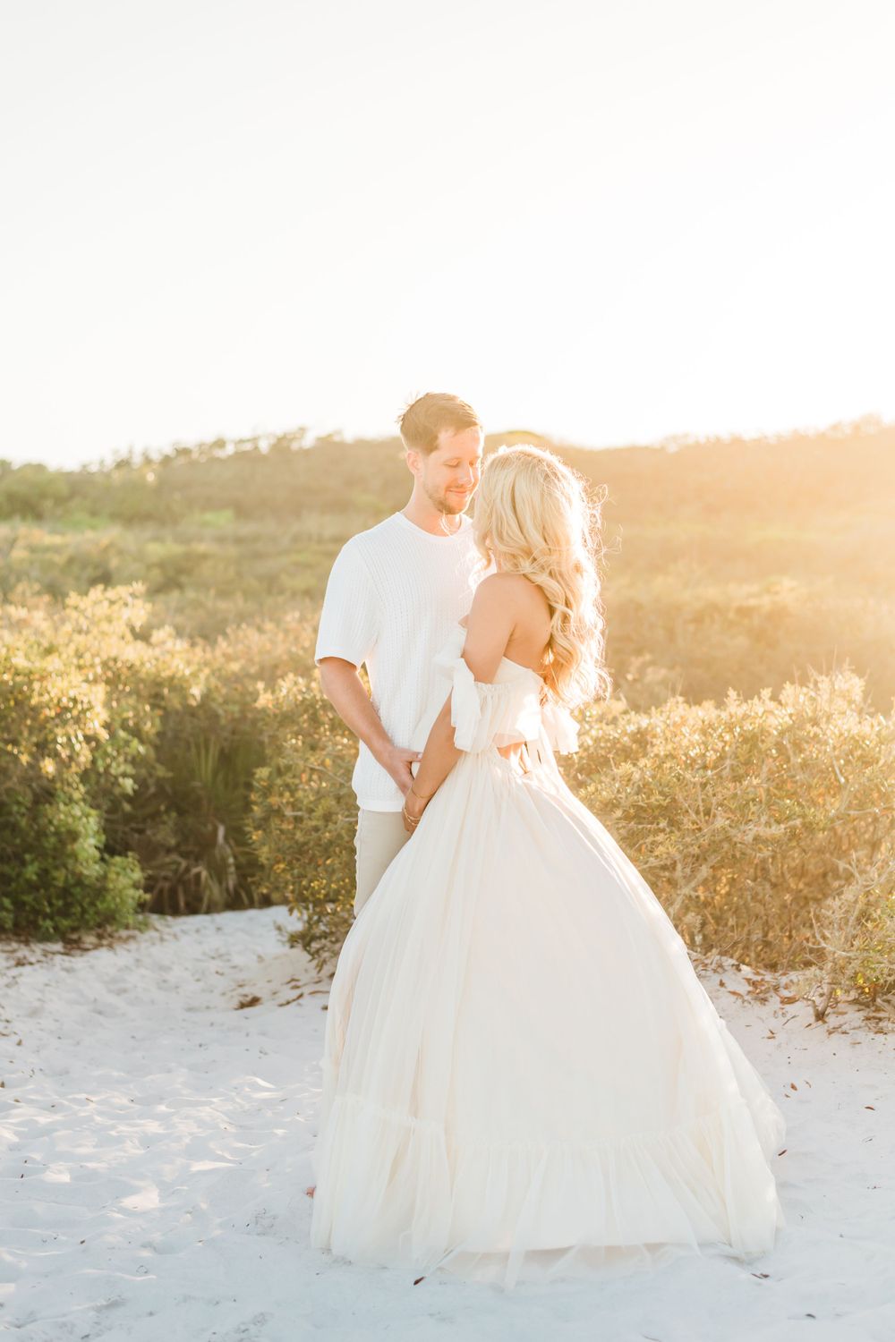 Best maternity photographer in Destin, FL 30A, FL Seaside, FL Watercolor, FL Watersound, FL Alys Beach, FL Rosemary Beach, FL Santa Rosa