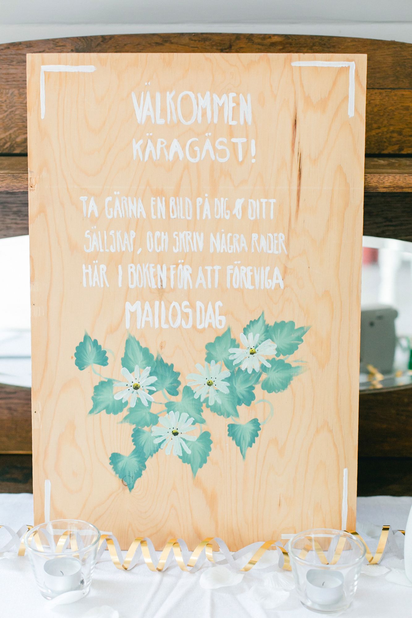 Mailos dop i Bollebygd kyrka & Hultefors Stationshus. Fotograf Rebecca Nordin. Dopfotografering.