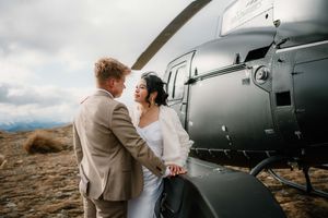 Queenstown heli wedding photographer capturing breathtaking mountain-top ceremonies and unforgettable wedding experiences.