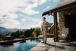 Queenstown heli wedding photographer capturing breathtaking mountain-top ceremonies and unforgettable wedding experiences.