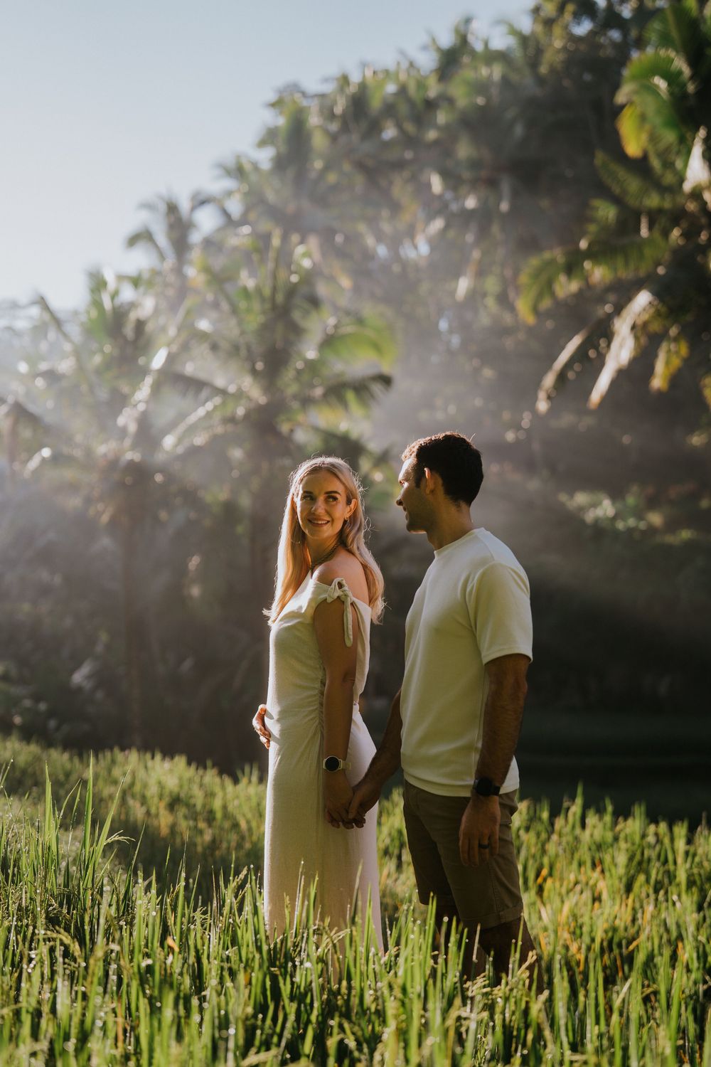 Maternity photoshoot in Ubud rice terraces