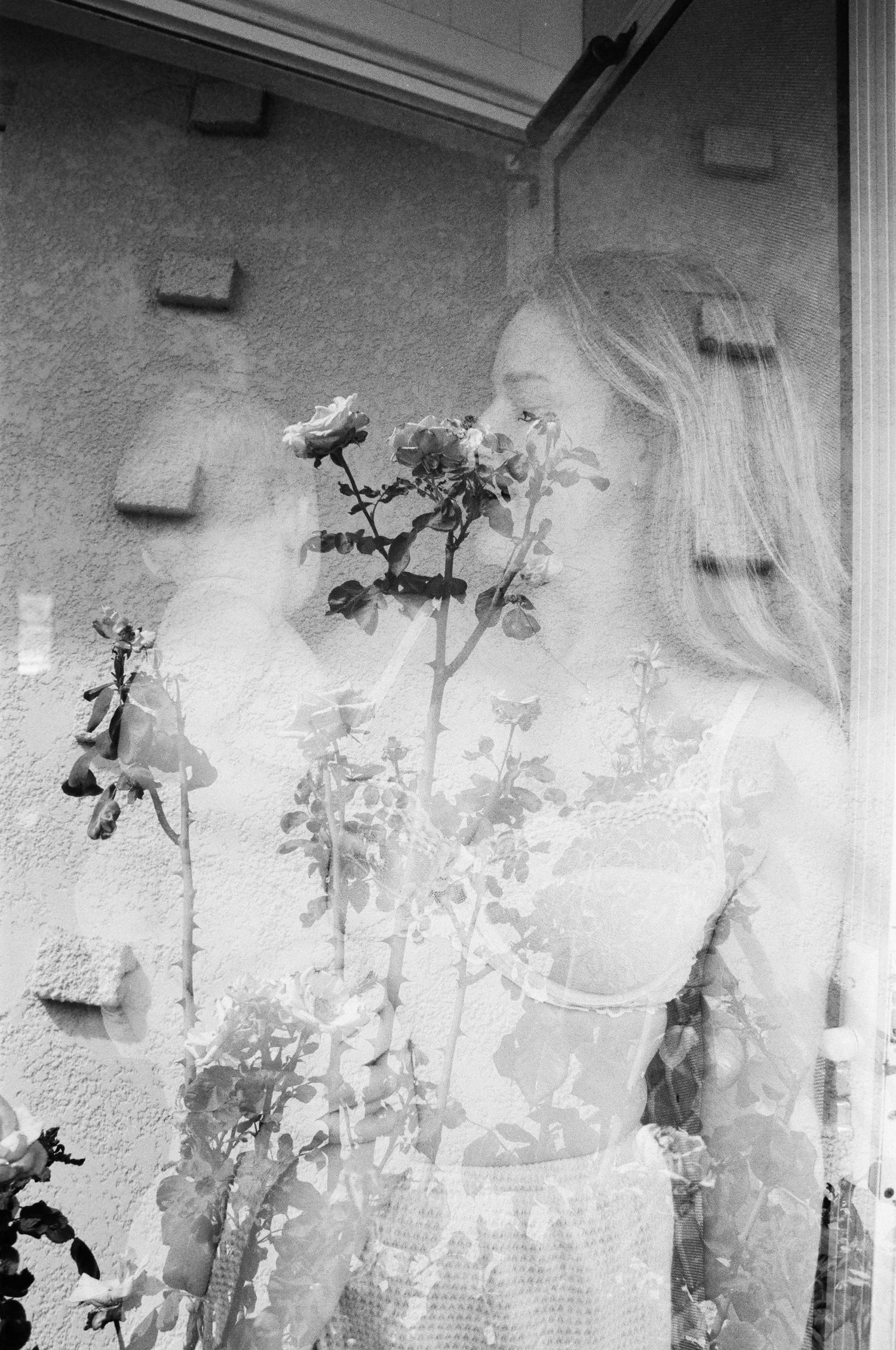 Capturing authentic moments through film in Perth, Margaret River, WA. Specializing in motherhood, branding, and intimate portraits