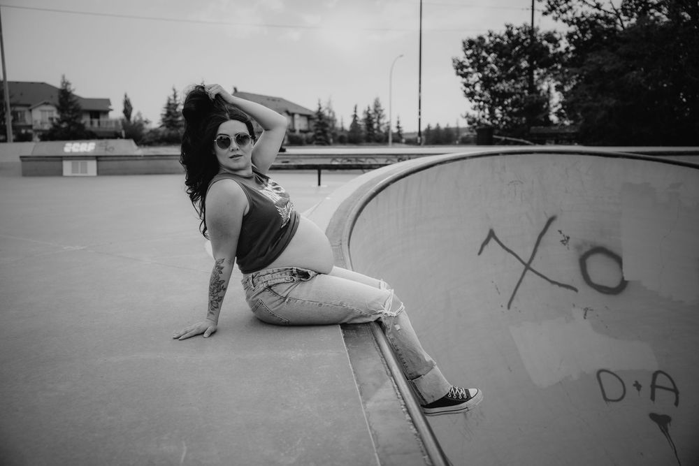 pregnancy photographers in calgary alberta