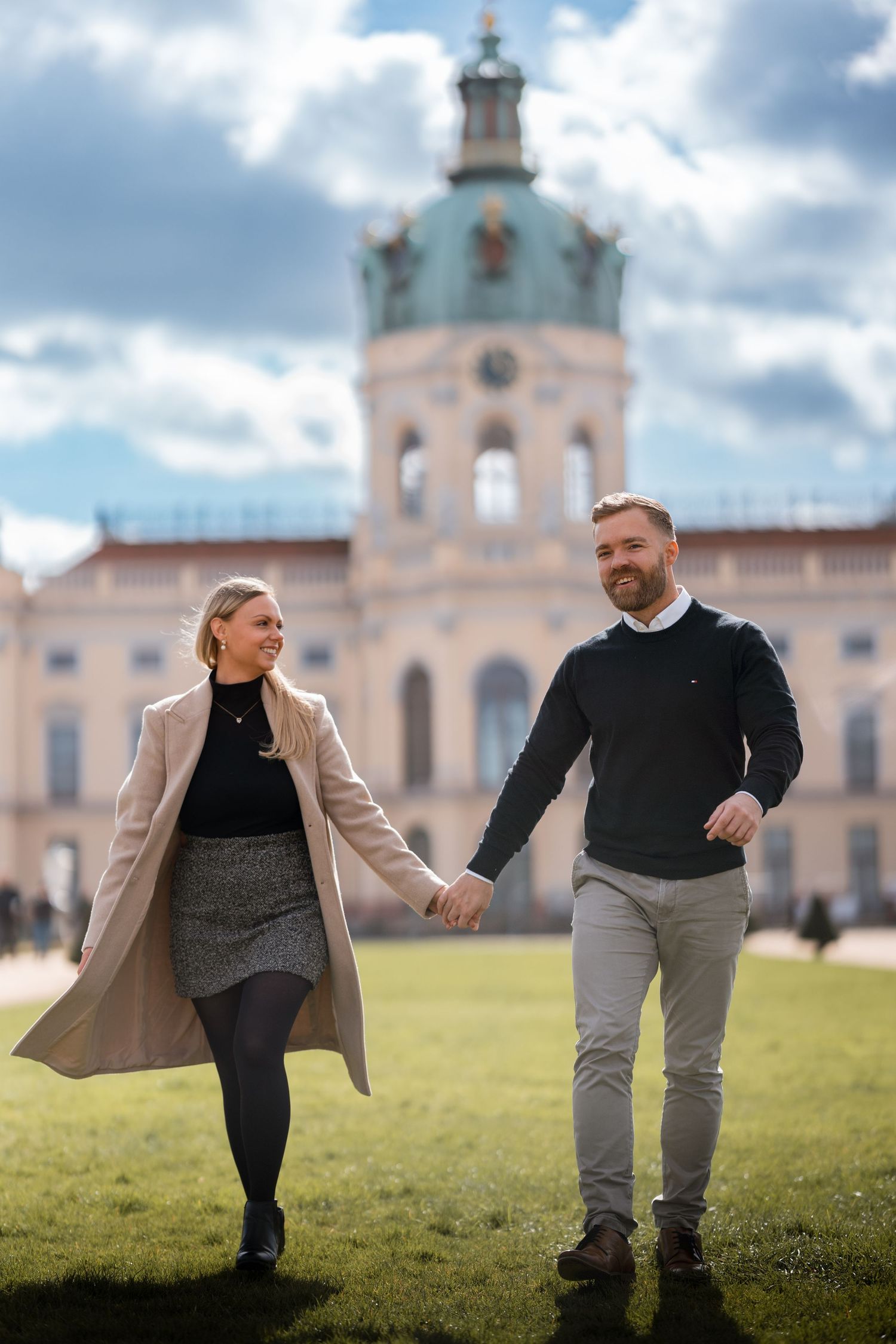 Paarshooting Schloss Charlottenburg Berlin mit barocker Architektur