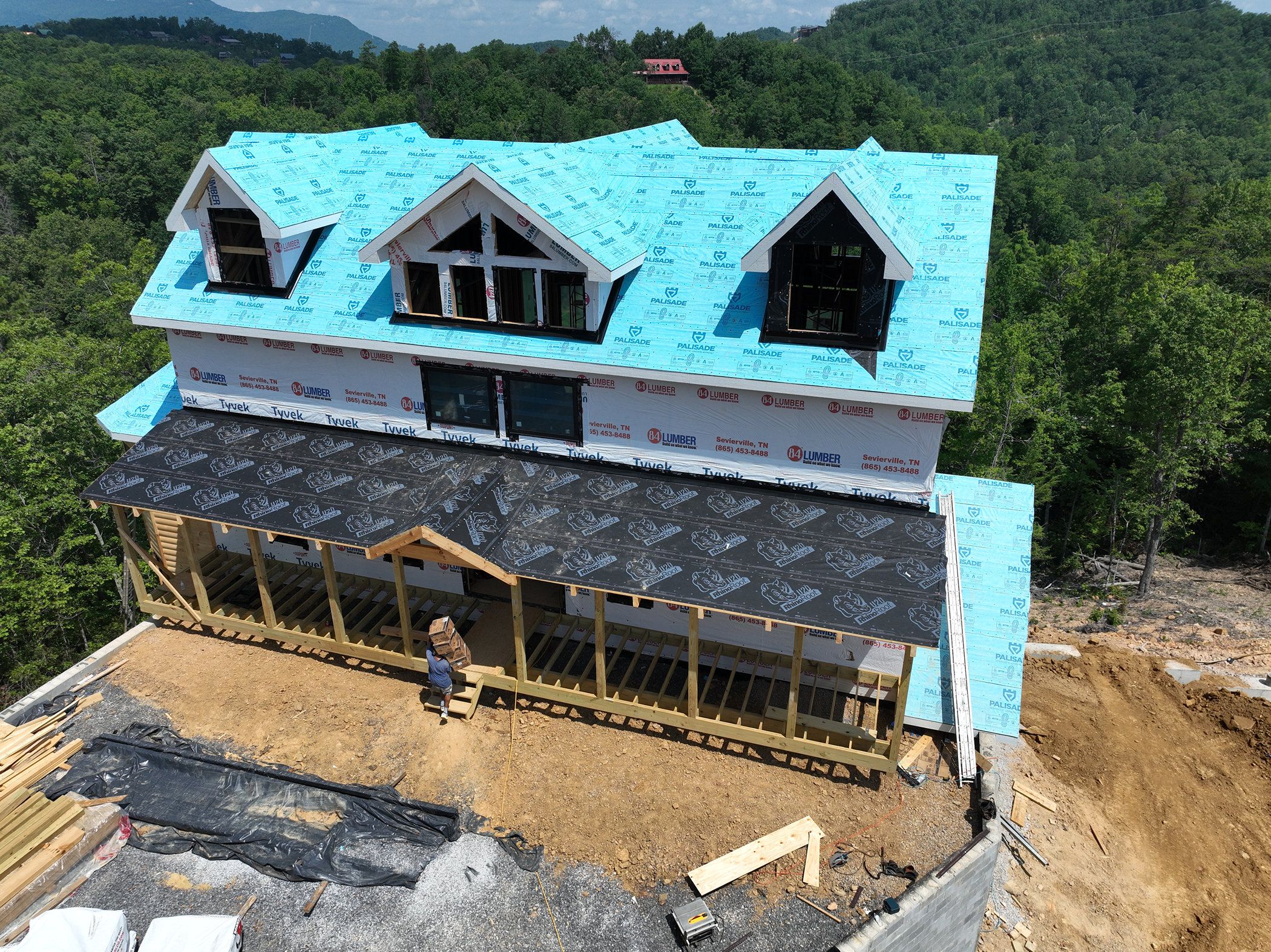 Drone pilot Pigeon forge cabin build